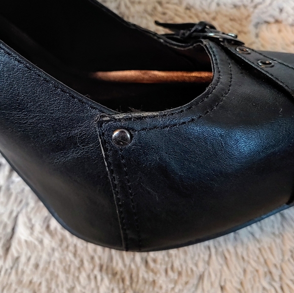 ๐ 3/$35 Buckled Stacked Heels (Vegan ๐ฟ) - Picture 7 of 9